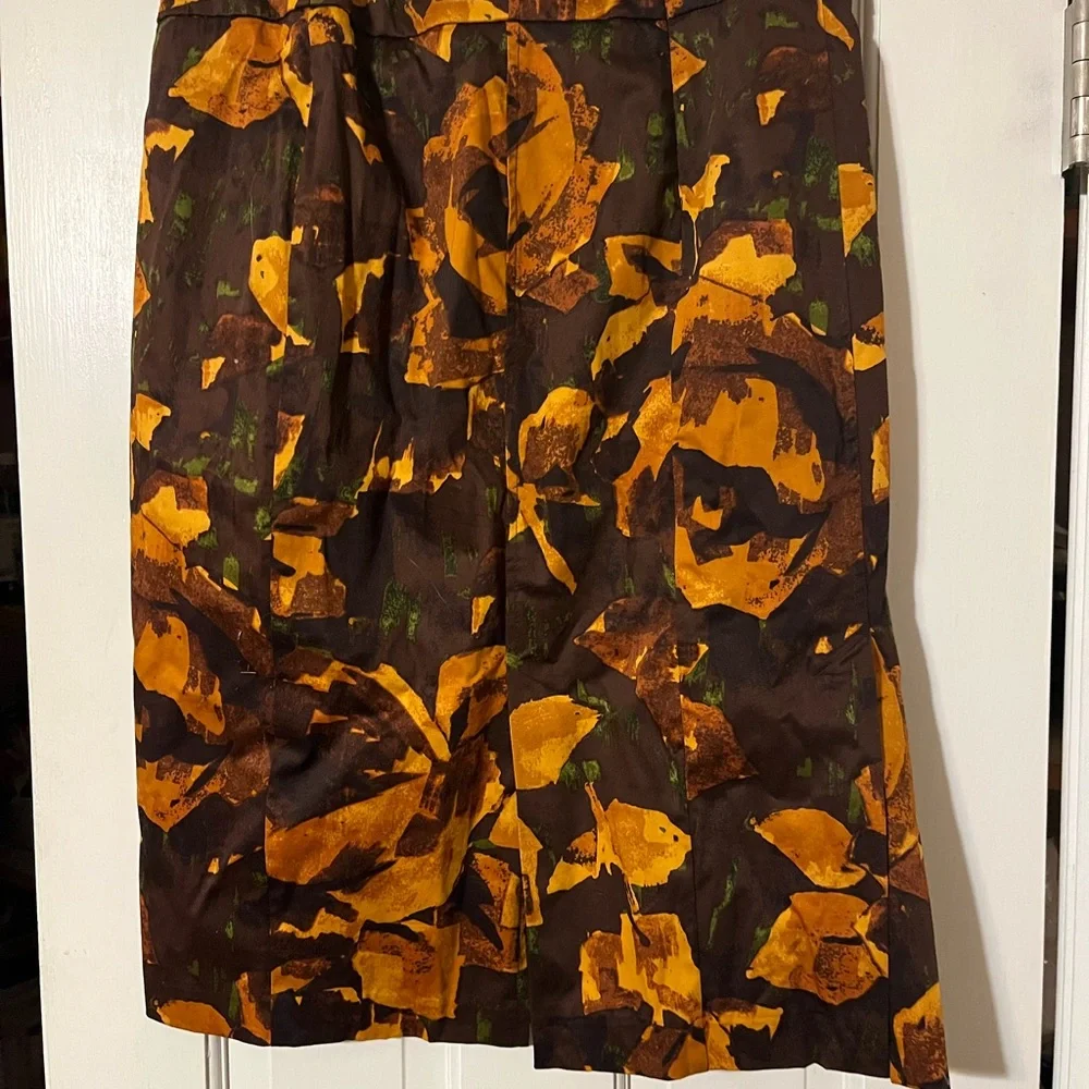 New York & Co. size 8 pencil skirt - Picture 3 of 6